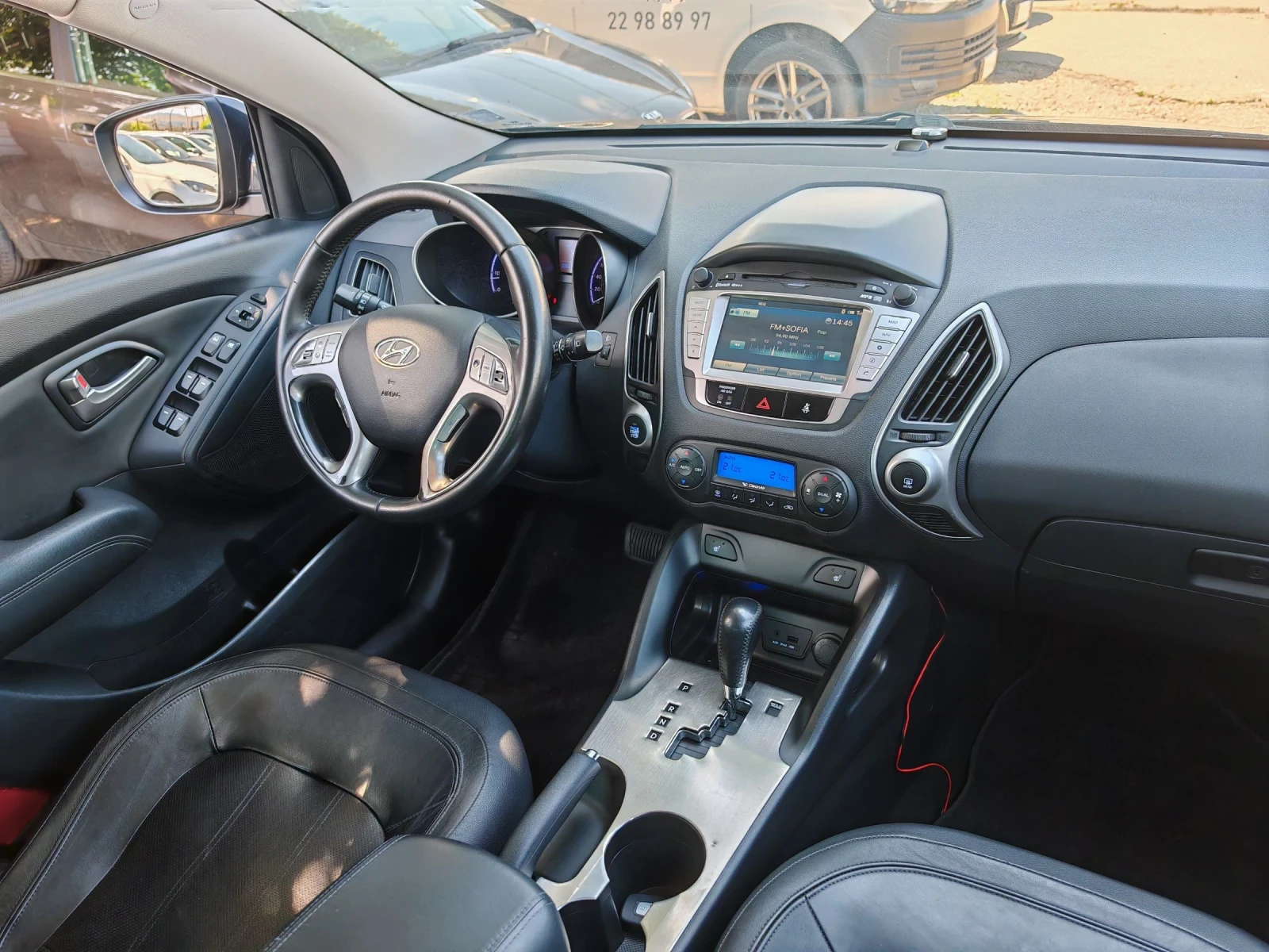 Hyundai IX35 2.0I-163k.ТОП СЪСТОЯНИЕ СЕРВИЗНА КНИЖКА , снимка 15 - Автомобили и джипове - 54855525
