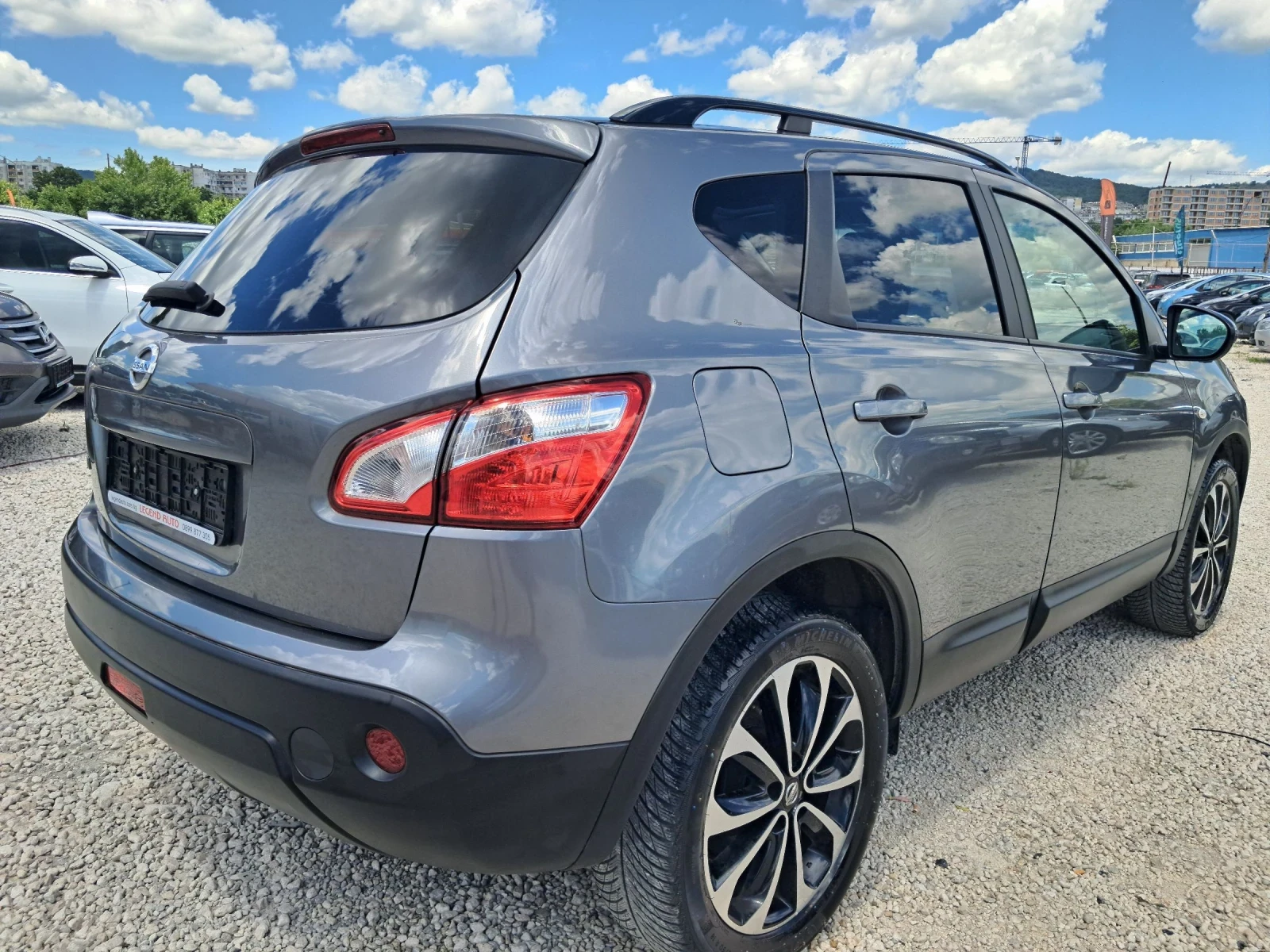 Nissan Qashqai 1.6i Ntec 87000km КАМЕРА360  НАВИГАЦИЯ, снимка 7 - Автомобили и джипове - 54920663