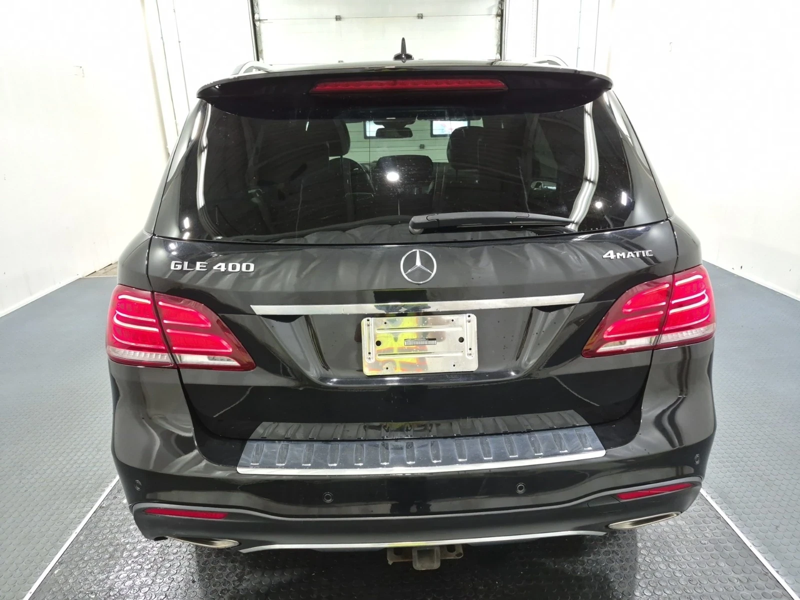 Mercedes-Benz GLE 400 2018 | Реален пробег | Чиста история | Панорама, снимка 4 - Автомобили и джипове - 55833364