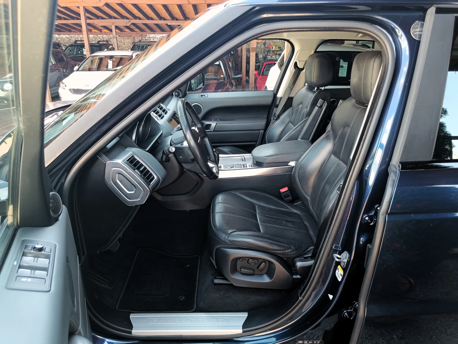 Land Rover Range Rover Sport 3.0 d* НОВ ВНОС* , снимка 9 - Автомобили и джипове - 55836463