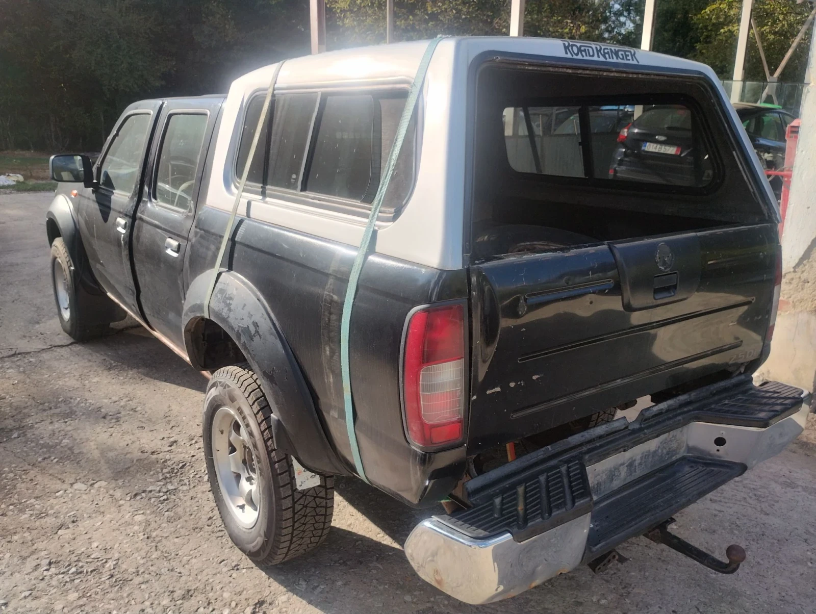 Nissan Navara Pick up, снимка 2 - Автомобили и джипове - 55975035