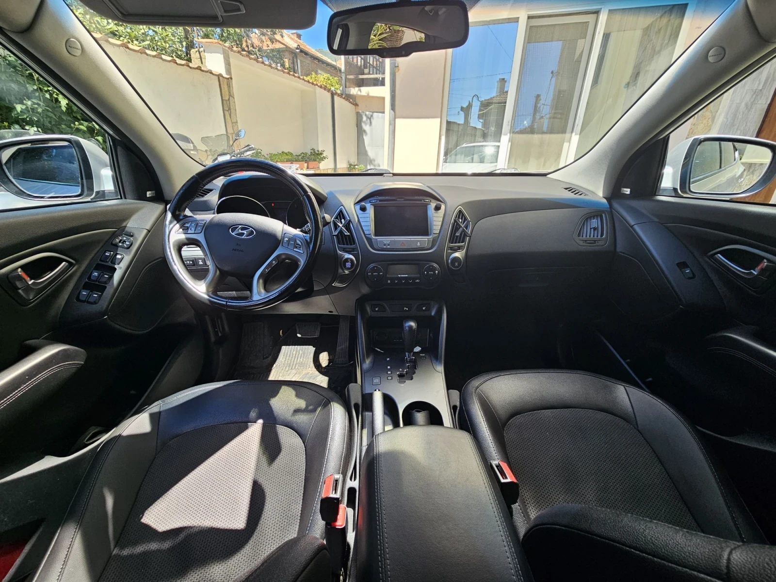 Hyundai IX35, снимка 11 - Автомобили и джипове - 56376945