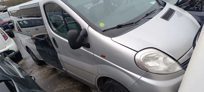 Opel Vivaro 2.0i 16V/1.9/2.0 DCi, снимка 15 - Бусове и автобуси - 48320107