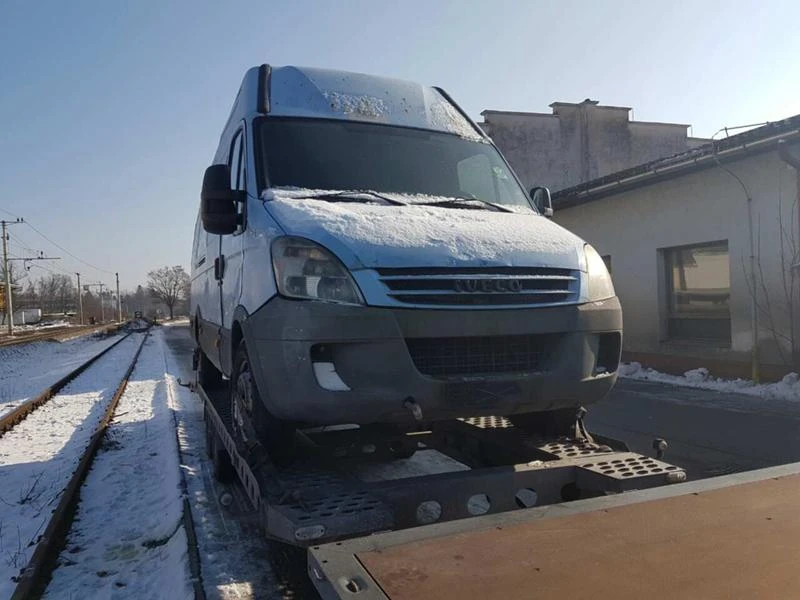 Iveco Daily 35S14  2.3dizel, снимка 1 - Бусове и автобуси - 47183849