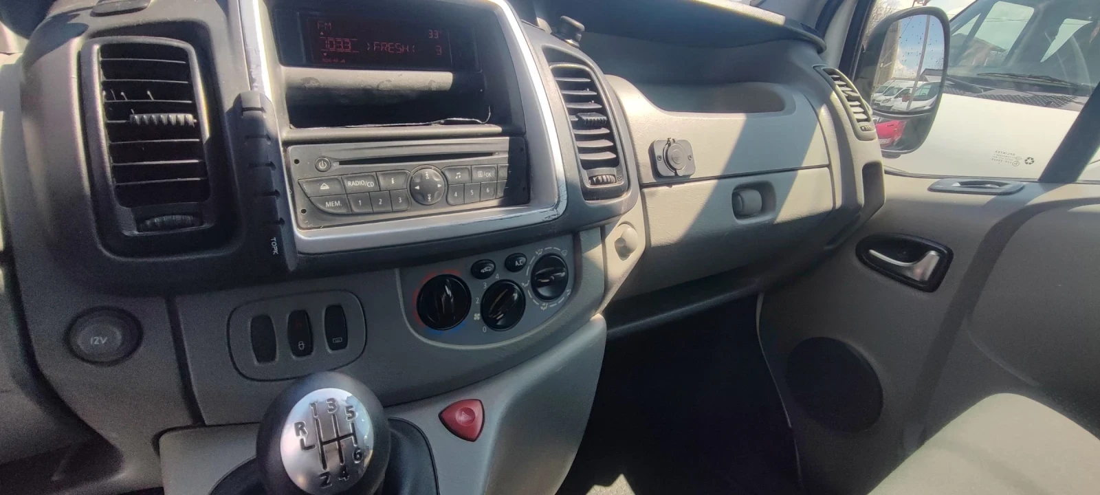 Opel Vivaro 2.2cdti - изображение 10