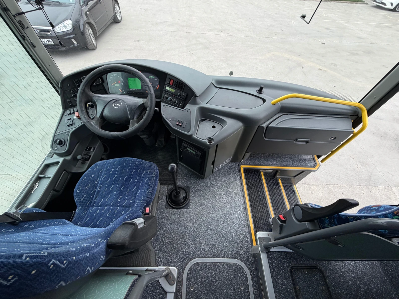 Mercedes-Benz Intouro Клима ръчка 57места, снимка 12 - Бусове и автобуси - 53945156