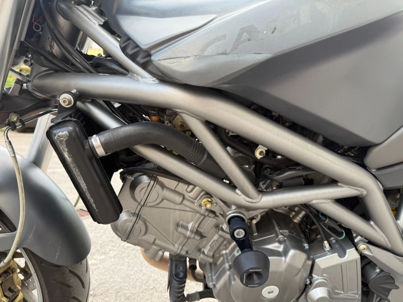 Cagiva Raptor 650ie, снимка 9 - Мотоциклети и мототехника - 52441087