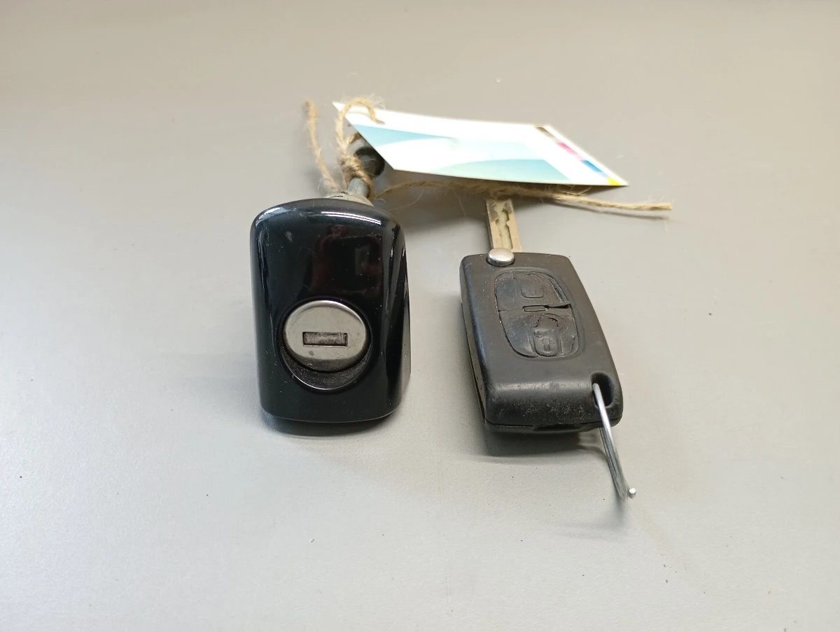 ������ ������ ��� ���� 5008 1.6� (�) | Mobile.bg � ����������� 1