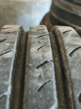 Гуми Летни 205/70R15, снимка 7 - Гуми и джанти - 53661136