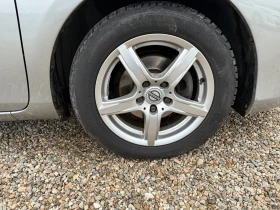 Toyota Auris 1.8i Hybrid 122hp AUTOMATIC , снимка 14