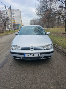 VW Golf Газ инжекцион, снимка 1