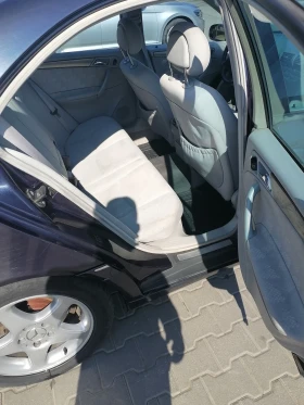 Обява за продажба на Mercedes-Benz C 220 W203  ~3 800 лв. - изображение 2