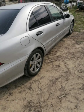 Mercedes-Benz 220 - 2000 € / 3911.66 лв. - 61156681 2