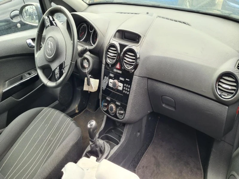 Opel Corsa 1.3CDTI/1.2i, снимка 15 - Автомобили и джипове - 48320125