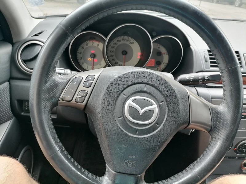 Mazda 3, снимка 7 - Автомобили и джипове - 47819839