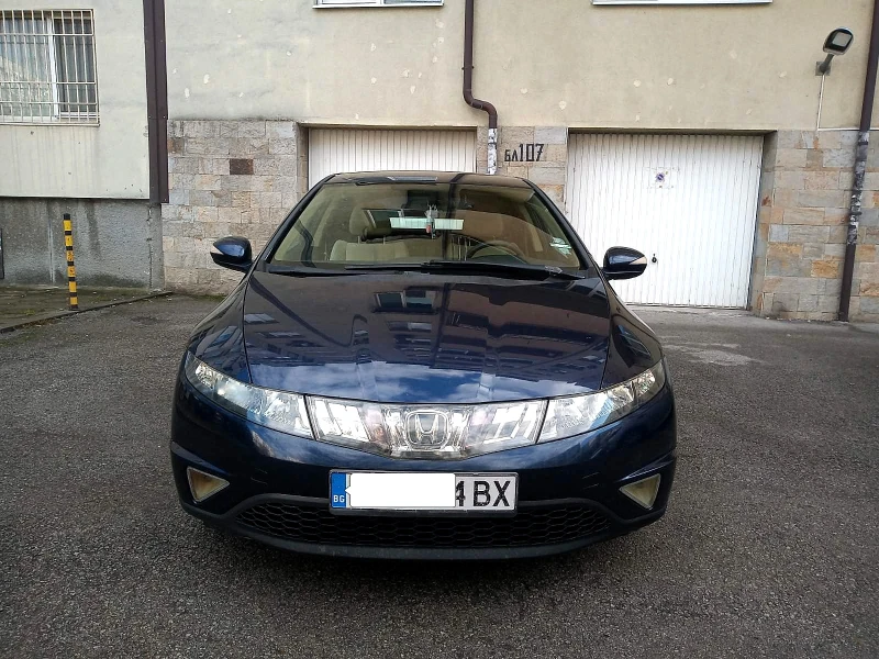 Honda Civic 1.8.ГАЗ.БРЦ.6 СКОРОСТИ!!!, снимка 2 - Автомобили и джипове - 49439034