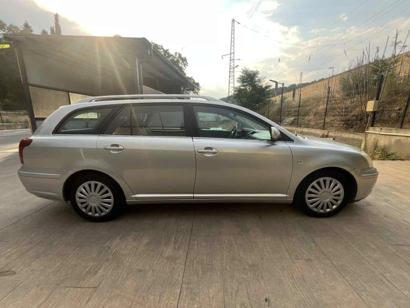 Toyota Avensis D4D 2.0 115к.с, снимка 7 - Автомобили и джипове - 52568235