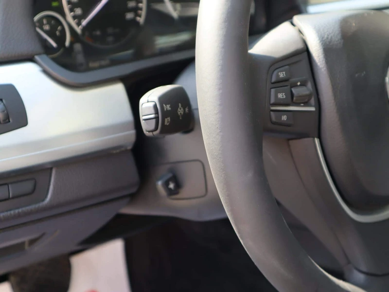 BMW 750 xDrive/HuD/Обдухване/PDC/Шибедах/Lane Assist, снимка 6 - Автомобили и джипове - 51321856