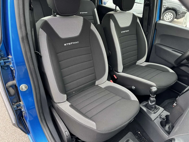 Dacia Lodgy 1.5 Dci STEPWAY, снимка 9 - Автомобили и джипове - 52140471