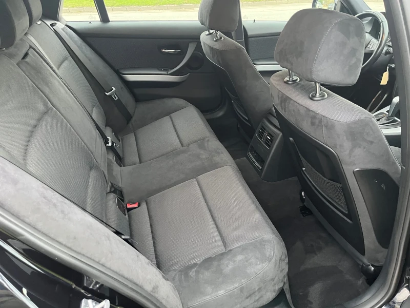 BMW 320 320Xdrive/Edition Top, снимка 12 - Автомобили и джипове - 52551053