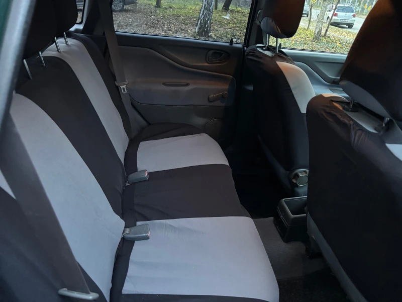 Mitsubishi Space star 1.9 DI-D, снимка 9 - Автомобили и джипове - 52640461