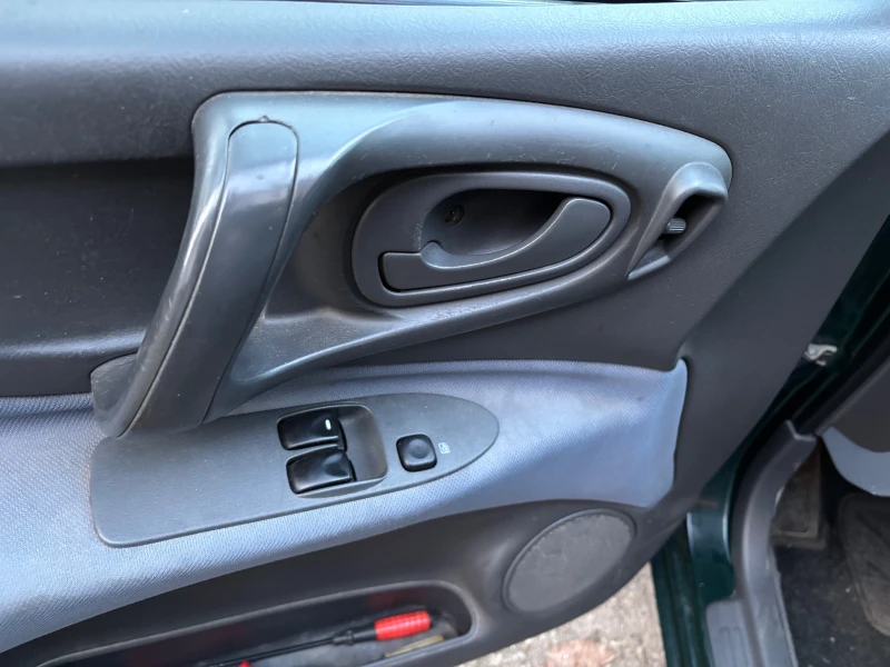 Mitsubishi Space star 1.9 DI-D, снимка 11 - Автомобили и джипове - 52640461