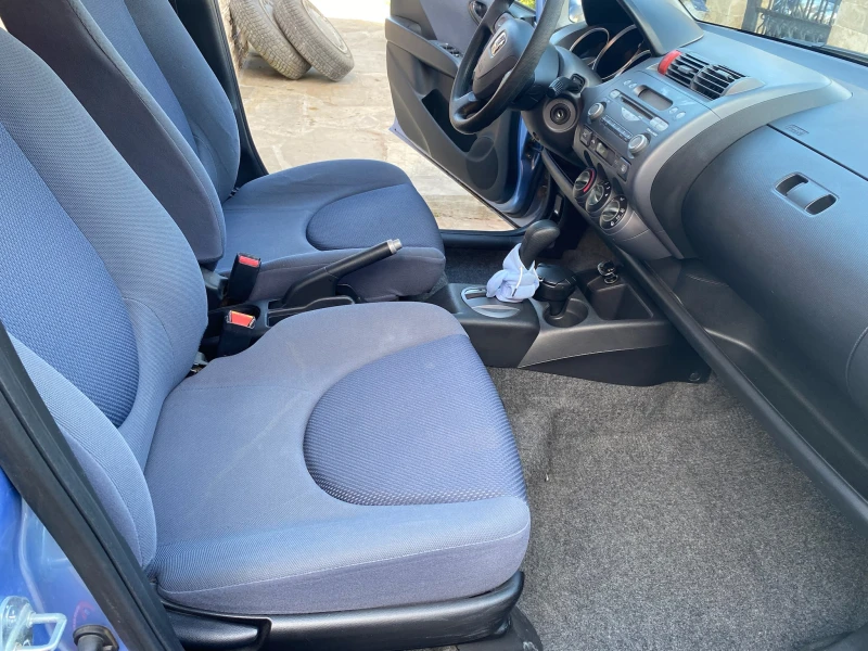 Honda Jazz CVT, снимка 4 - Автомобили и джипове - 52671412