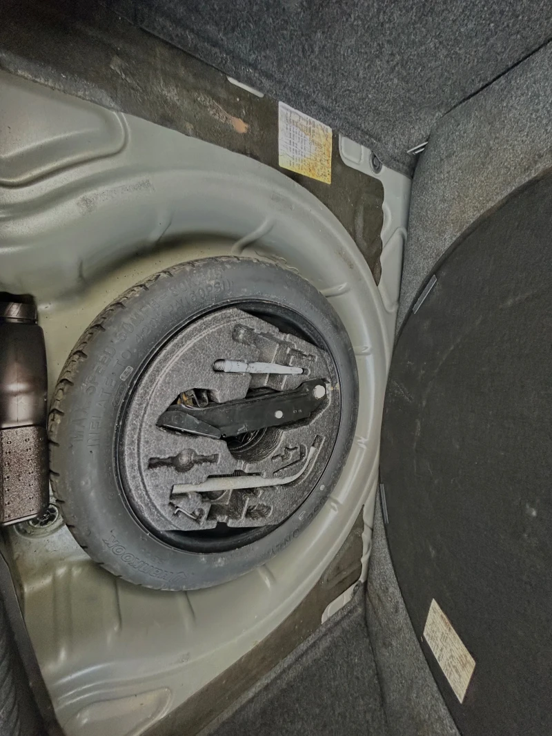 VW Golf, снимка 11 - Автомобили и джипове - 52886373