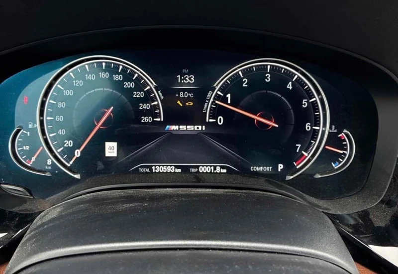 BMW 550 M550i xDrive  CARFAX, снимка 8 - Автомобили и джипове - 53019885