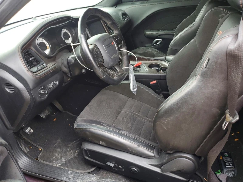 Dodge Challenger R/T SCAT PACK, снимка 7 - Автомобили и джипове - 53459880
