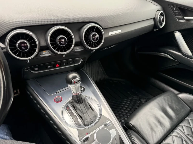 Audi Tt S 2.0T quattro Coupe* АВТОКРЕДИТ* ЦЕНА ДО БГ!!, снимка 15 - Автомобили и джипове - 53542991