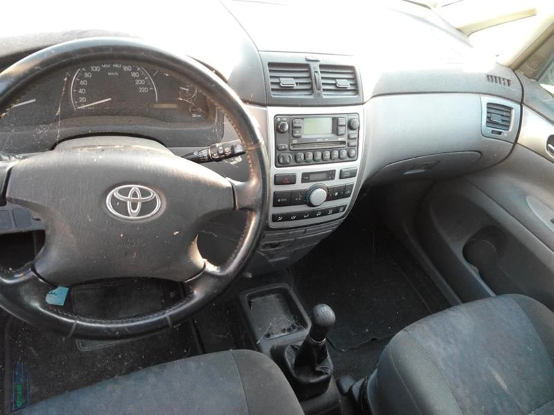 Toyota Avensis verso 2.0 D4D, снимка 3 - Автомобили и джипове - 16797223