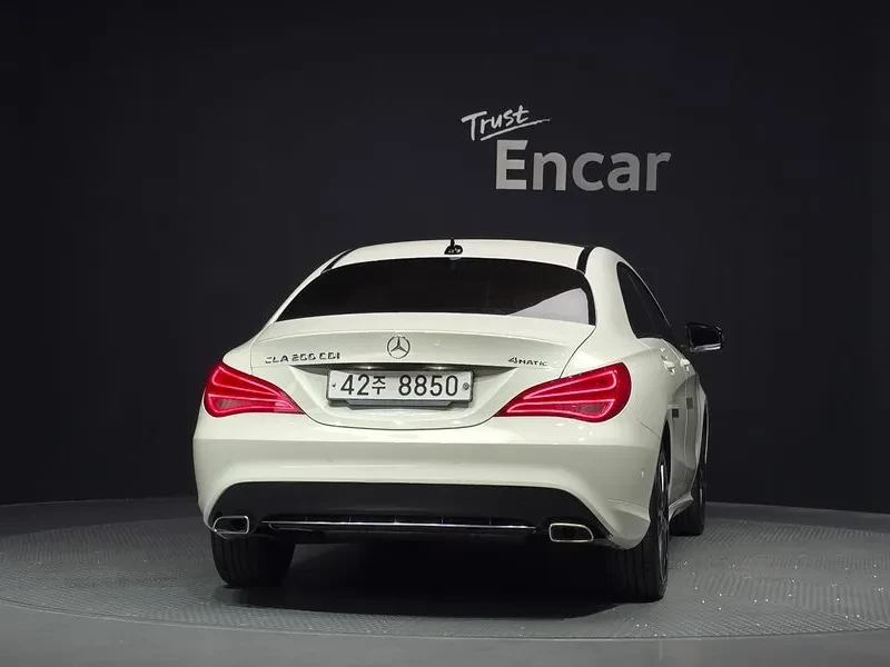 Mercedes-Benz CLA 200  Cdi 4Matic, снимка 4 - Автомобили и джипове - 55349408