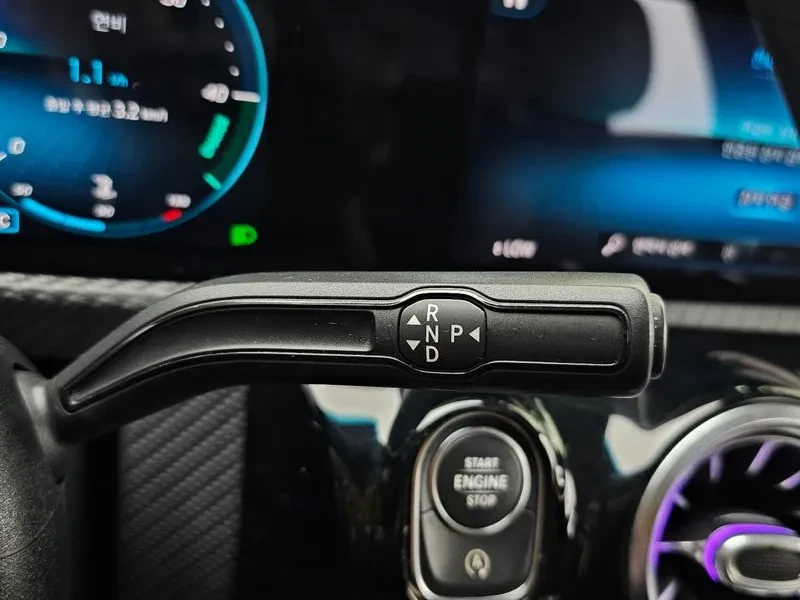 Mercedes-Benz A 250 4Matic Sedan, снимка 9 - Автомобили и джипове - 55801234