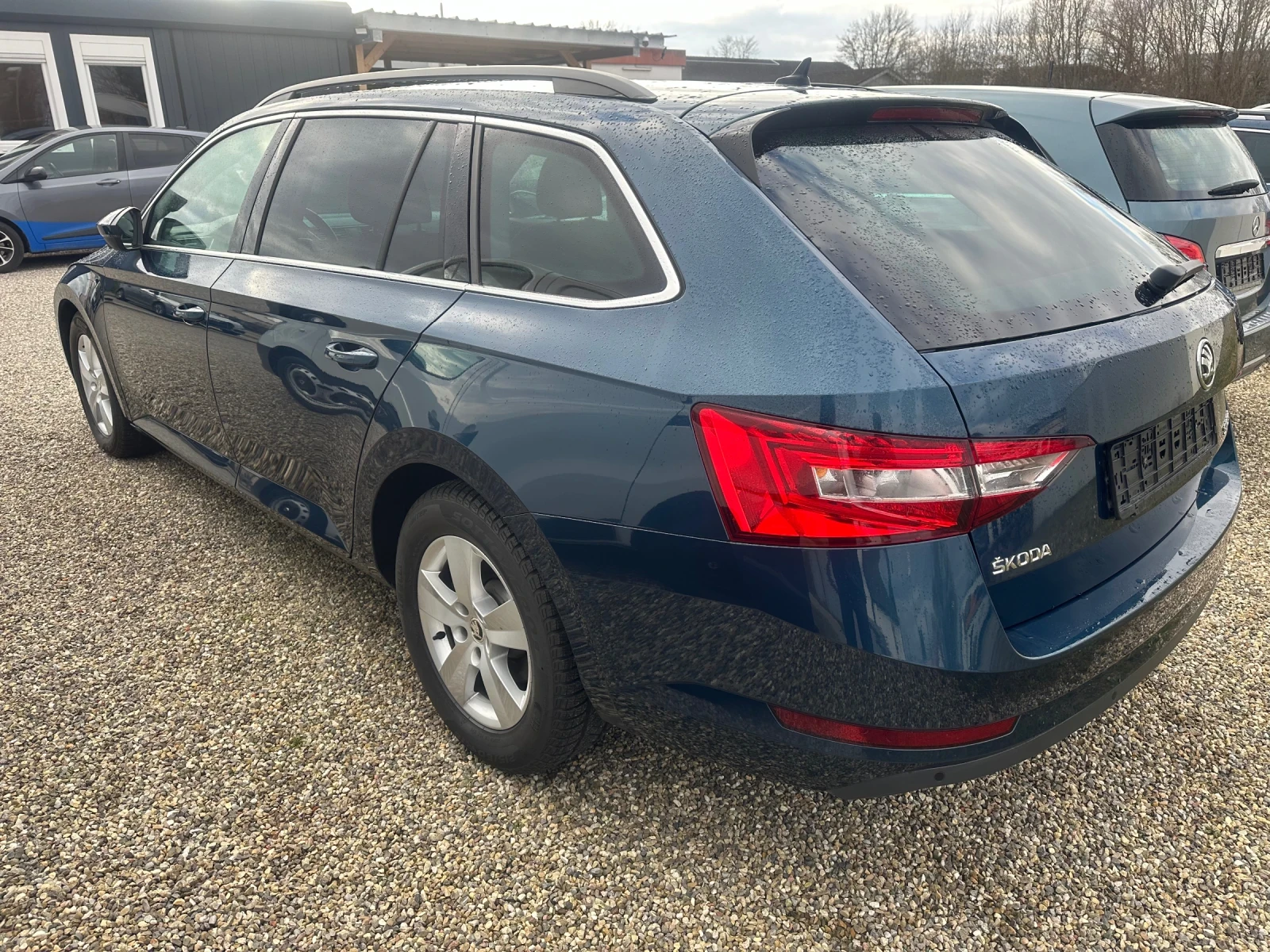 Skoda Superb 2.0 TDI NAVI - изображение 6