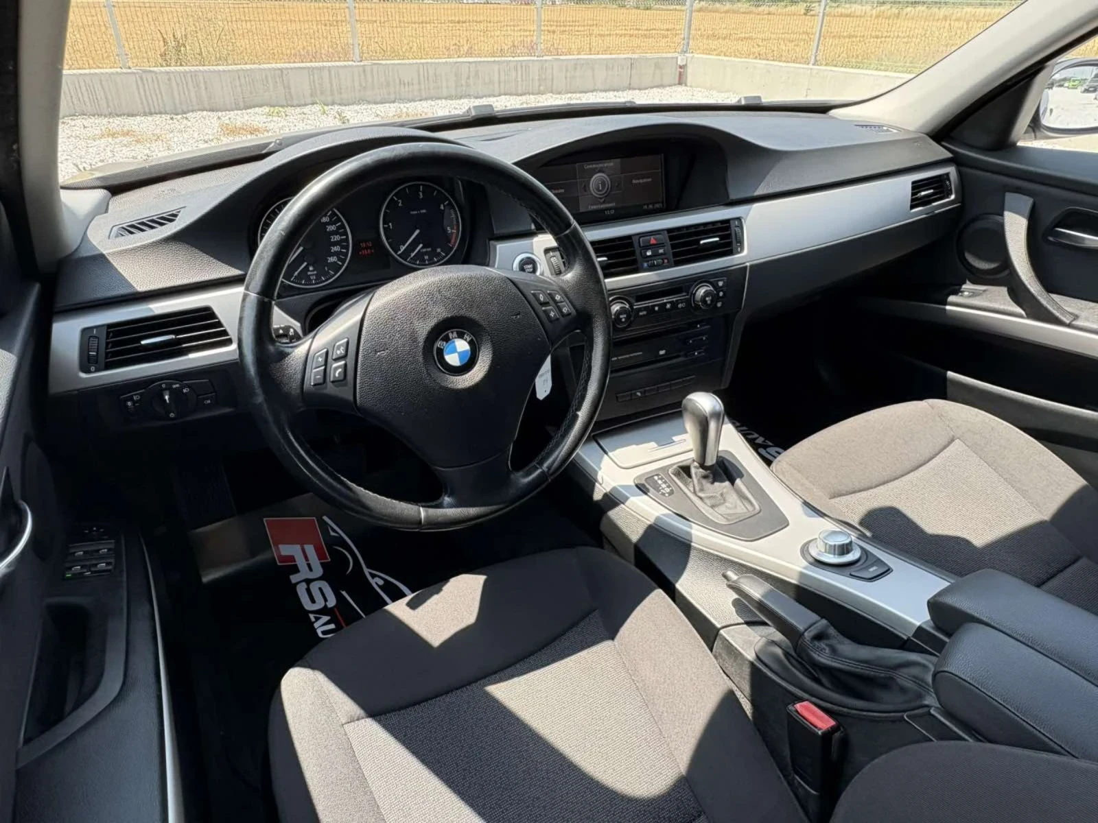 BMW 320 114.000км - изображение 9