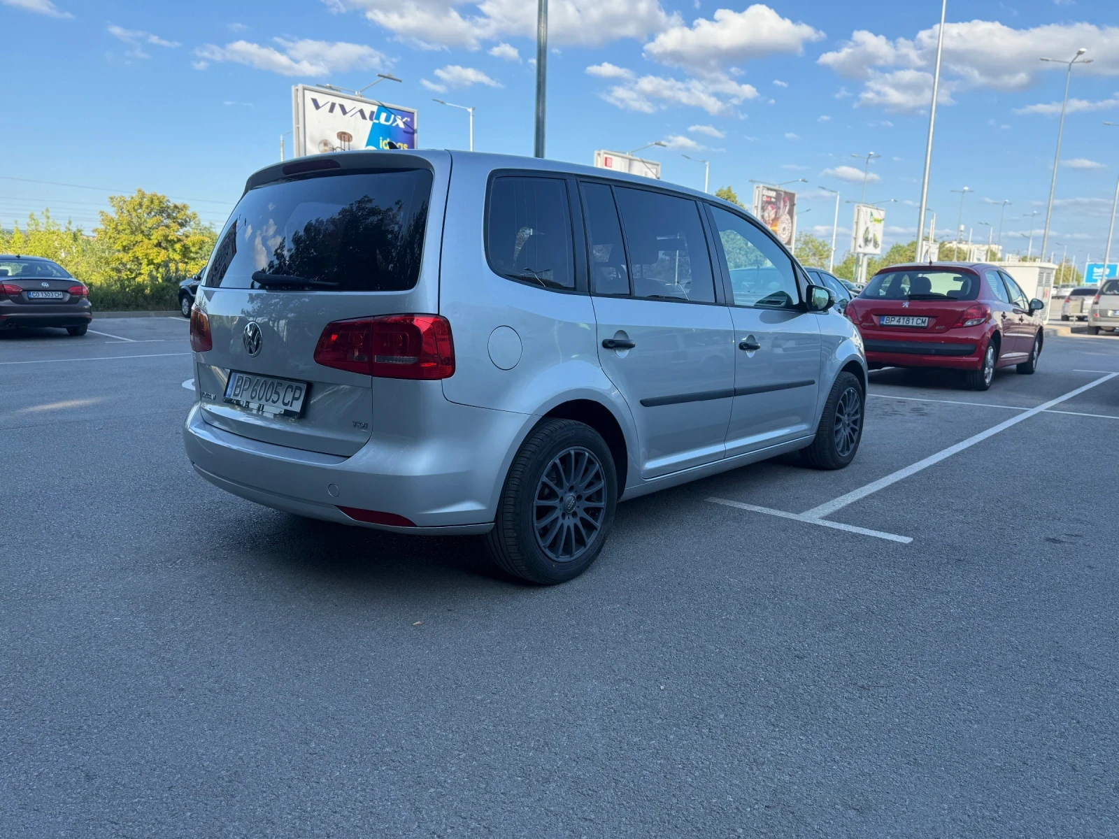 VW Touran  - изображение 3