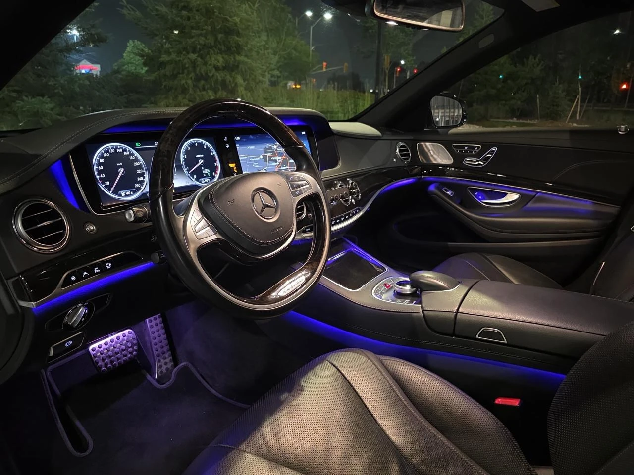 Mercedes-Benz S 550 4MATIC* AMG-pack* Burmester* 360* Обдух* Масаж*  - изображение 4