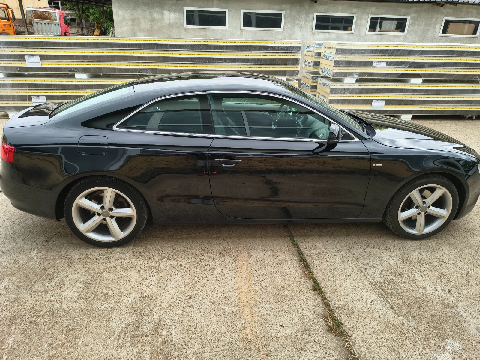 Audi A5 Coupe 2.0 S-LINE - изображение 3
