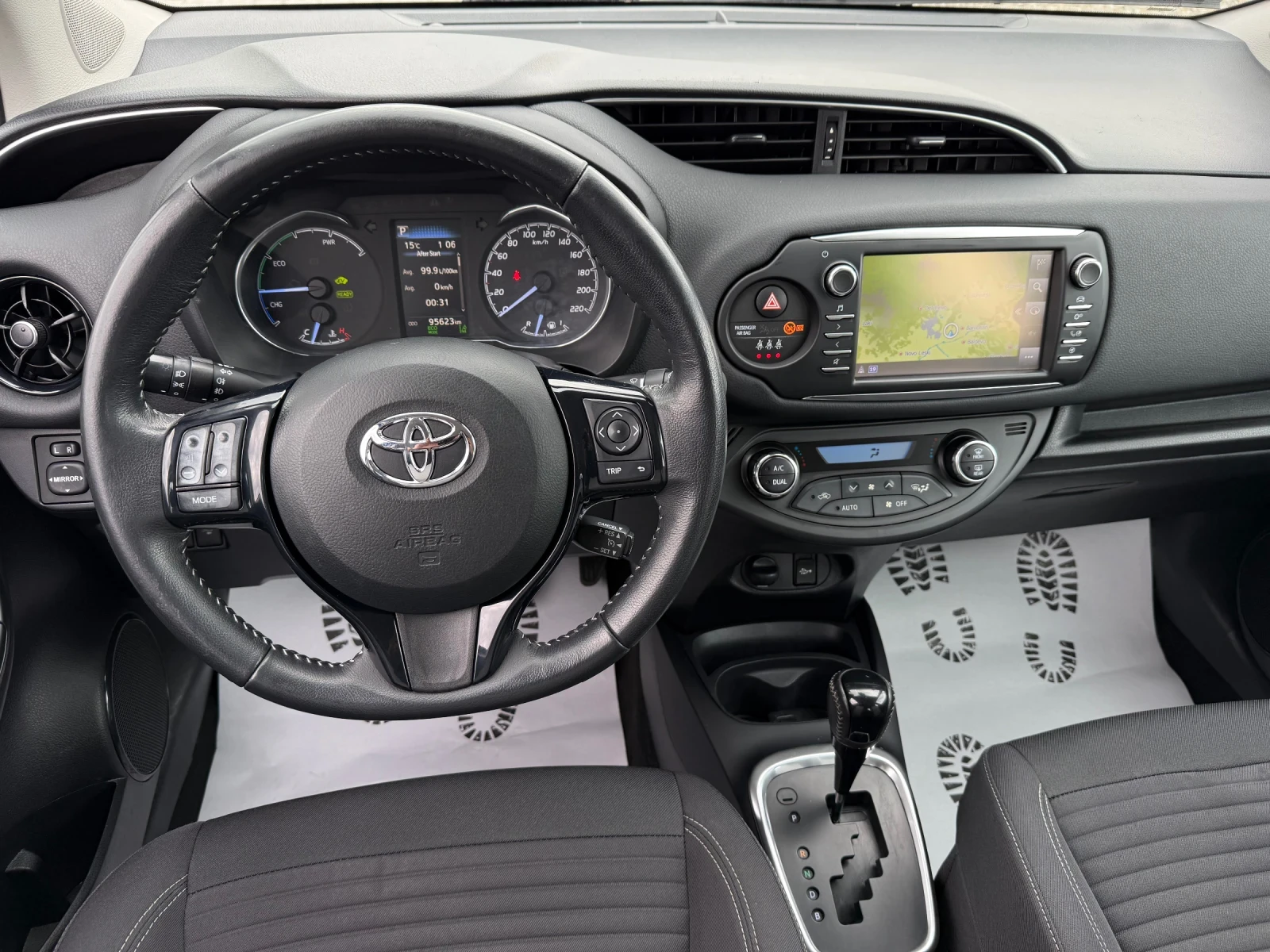 Toyota Yaris 1.5 HYBRID | Mobile.bg   16