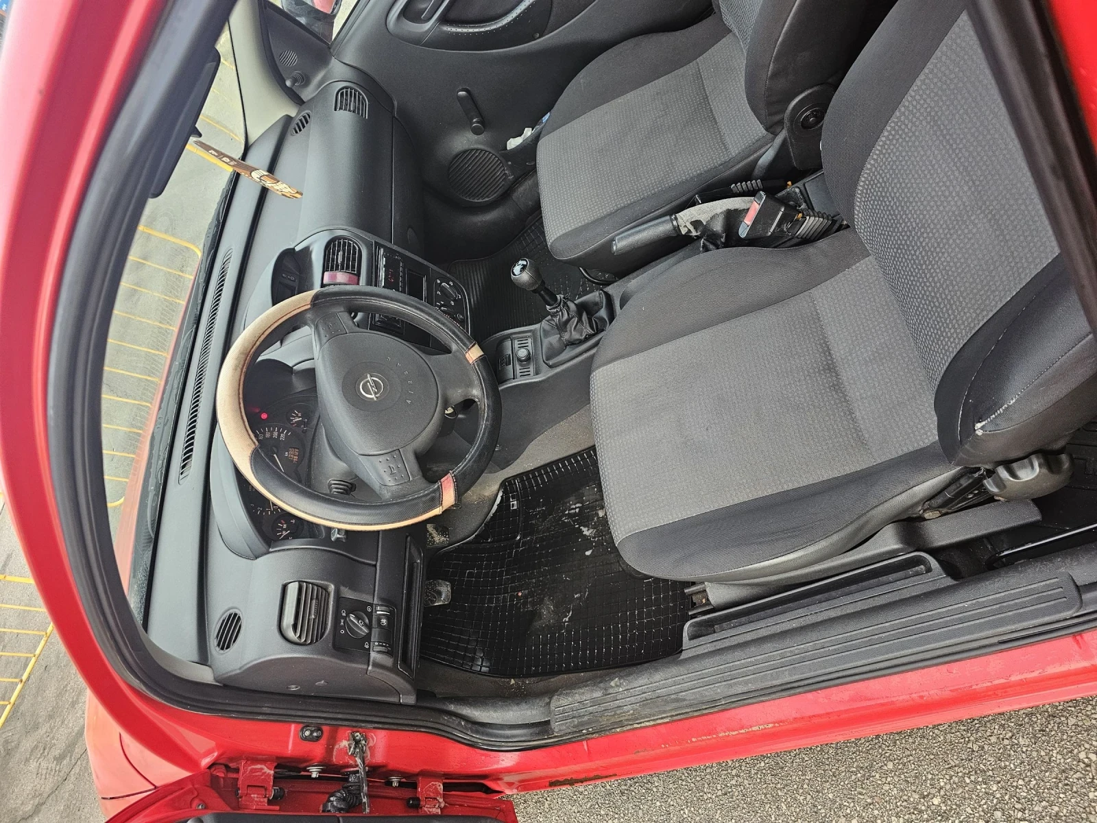 Opel Corsa 1.4 TWINPORT - изображение 7