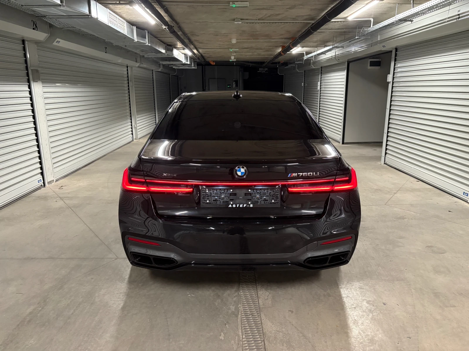 BMW 760 LI xDrive V12 117000km!!! Sky lounge - изображение 5