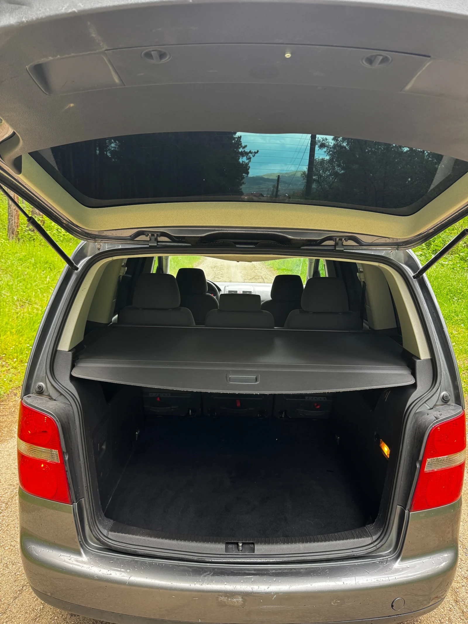 VW Touran DSG, снимка 5 - Автомобили и джипове - 53522797