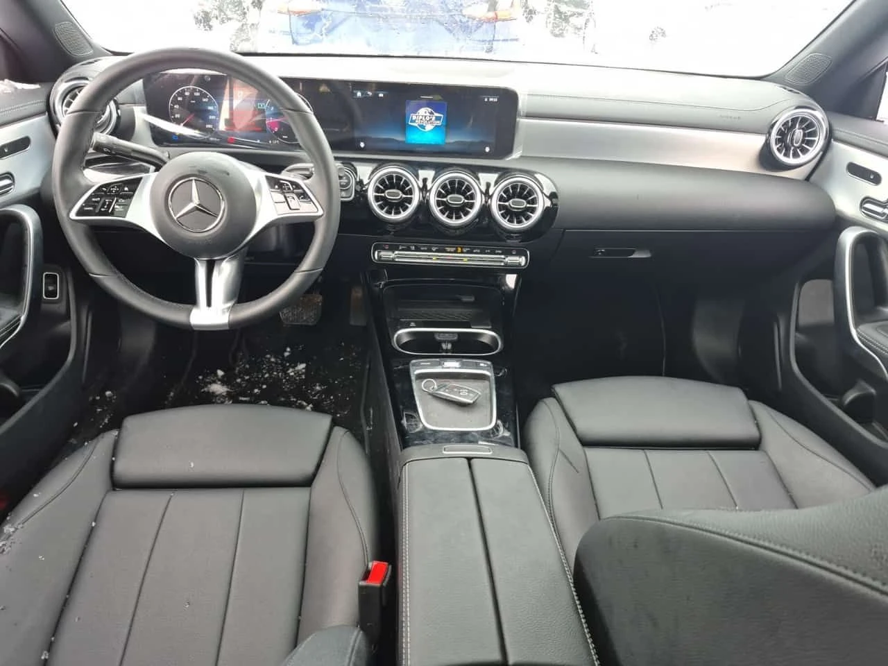 Mercedes-Benz CLA 250  CARFAX - изображение 10