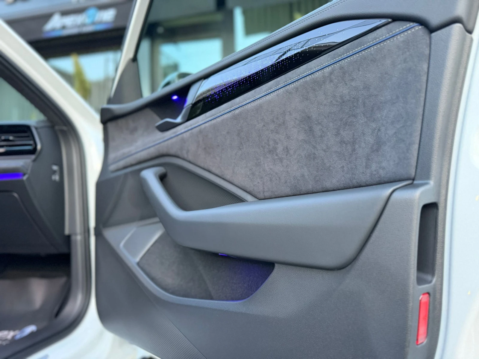 VW Passat 2.0 TDI R line, снимка 11 - Автомобили и джипове - 53815021