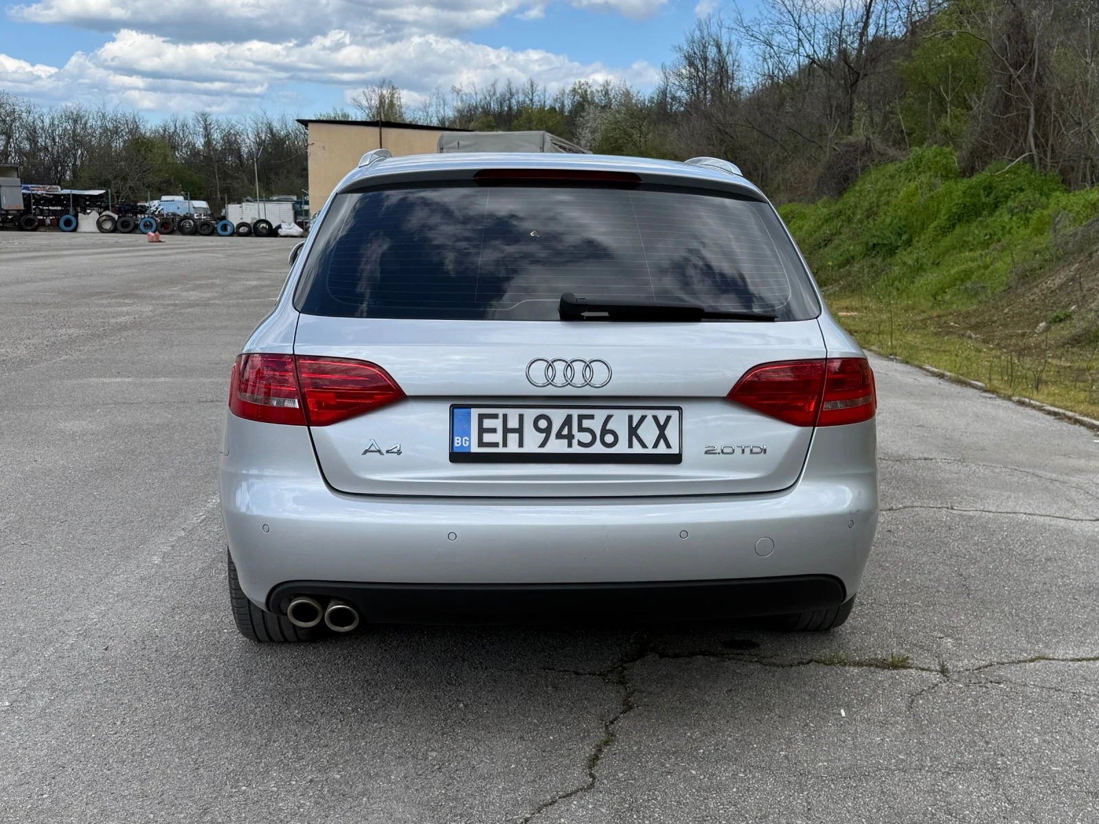 Audi A4 2.0TDI 143 РЪЧКА / LED / NAV / KOJA / CARPLAY, снимка 7 - Автомобили и джипове - 53835464