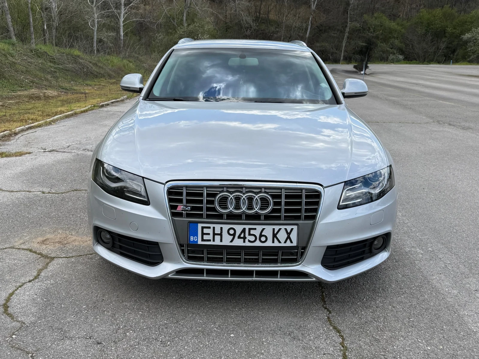 Audi A4 2.0TDI 143 РЪЧКА / LED / NAV / KOJA / CARPLAY, снимка 6 - Автомобили и джипове - 53835464