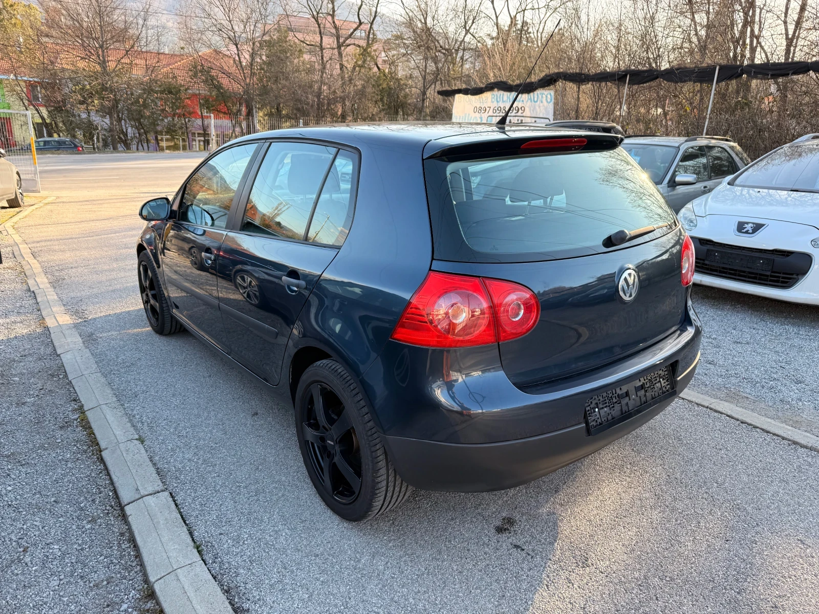 VW Golf 🇨🇭, снимка 4 - Автомобили и джипове - 54235305