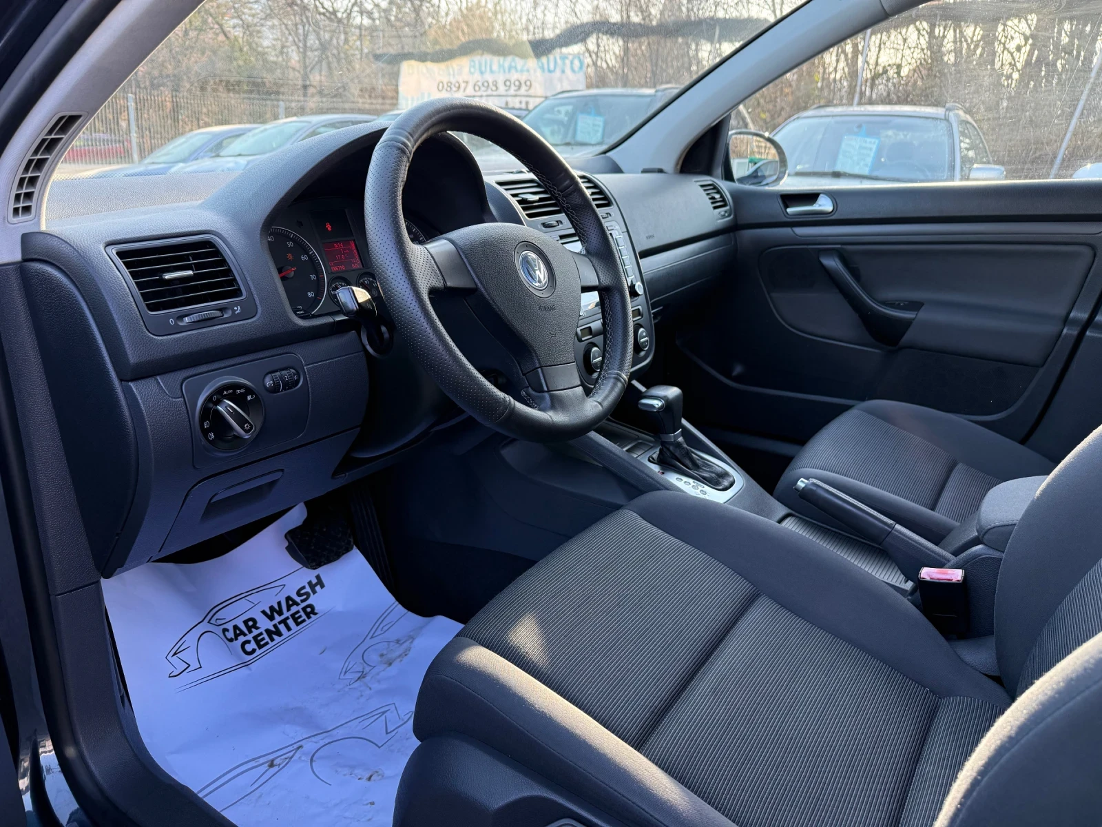 VW Golf 🇨🇭, снимка 7 - Автомобили и джипове - 54235305