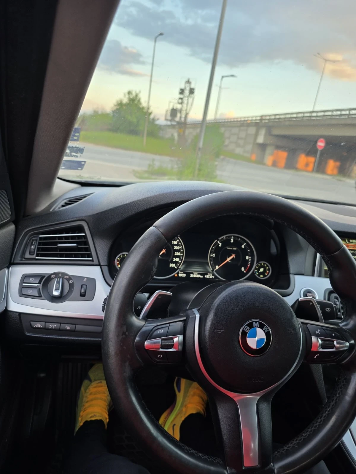 BMW 530 d xDrive M Pack 3.0D, снимка 11 - Автомобили и джипове - 54444424